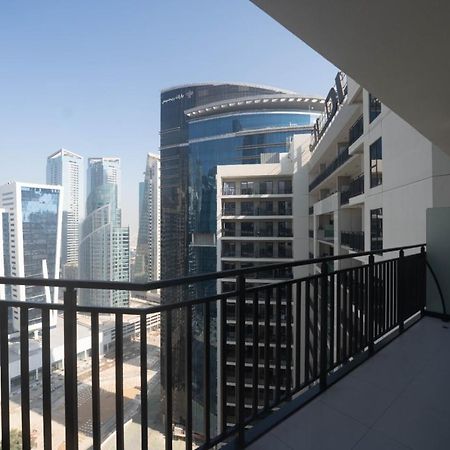 Cozy & Modern 1Br Apartment In Business Bay Walking Distance To The Metro Dubai Exterior photo