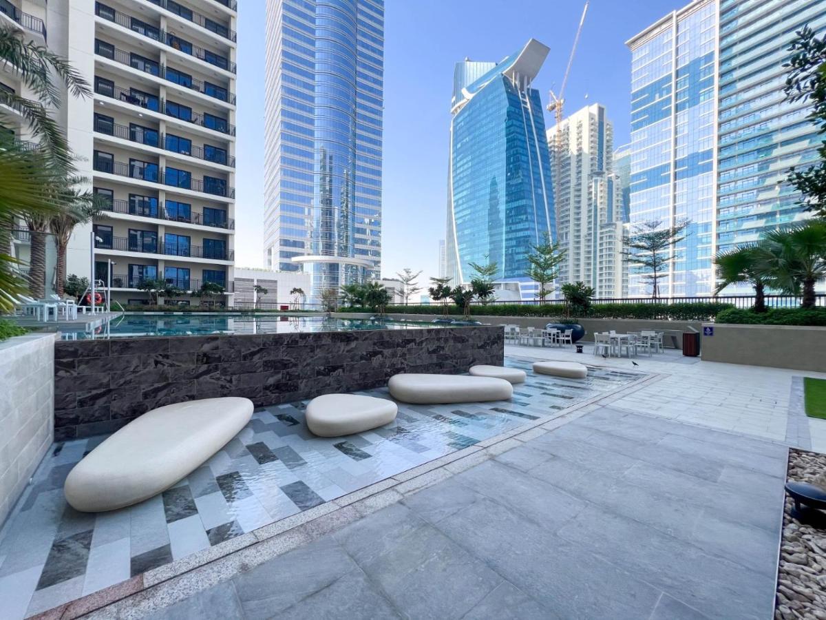 Cozy & Modern 1Br Apartment In Business Bay Walking Distance To The Metro Dubai Exterior photo