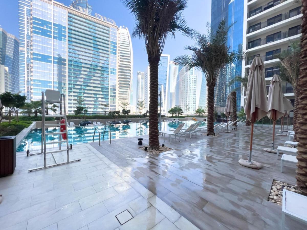 Cozy & Modern 1Br Apartment In Business Bay Walking Distance To The Metro Dubai Exterior photo