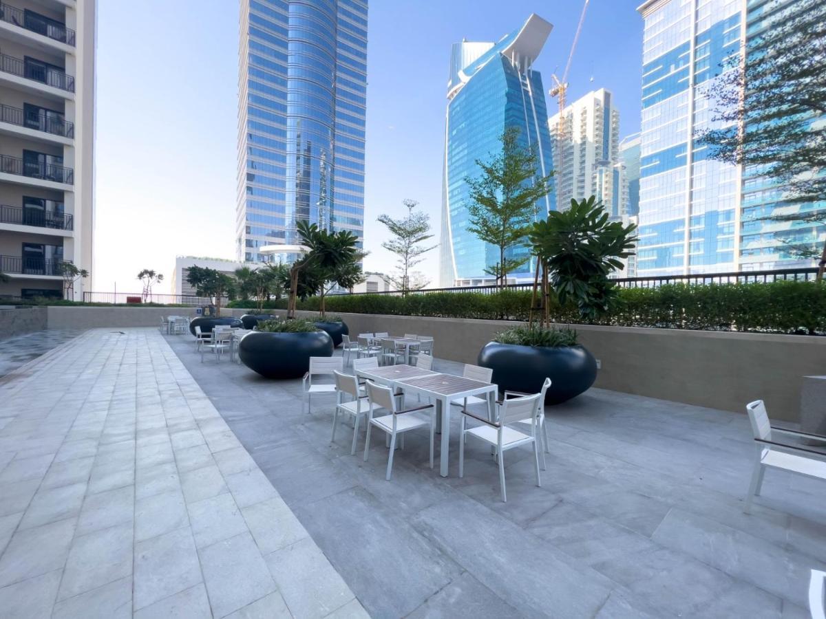 Cozy & Modern 1Br Apartment In Business Bay Walking Distance To The Metro Dubai Exterior photo